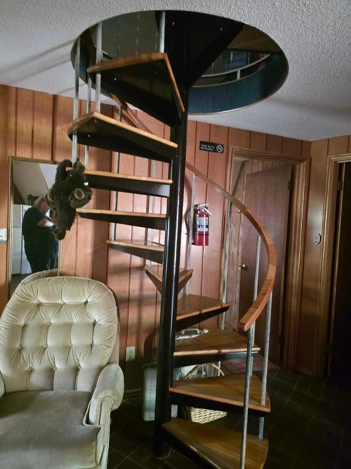 8285 North Beaver Road Paradise, MI 49768 - Photo 5 of 30 1949770-d184a478-b048-4fff-96dd-af5c10bfe629.JPG