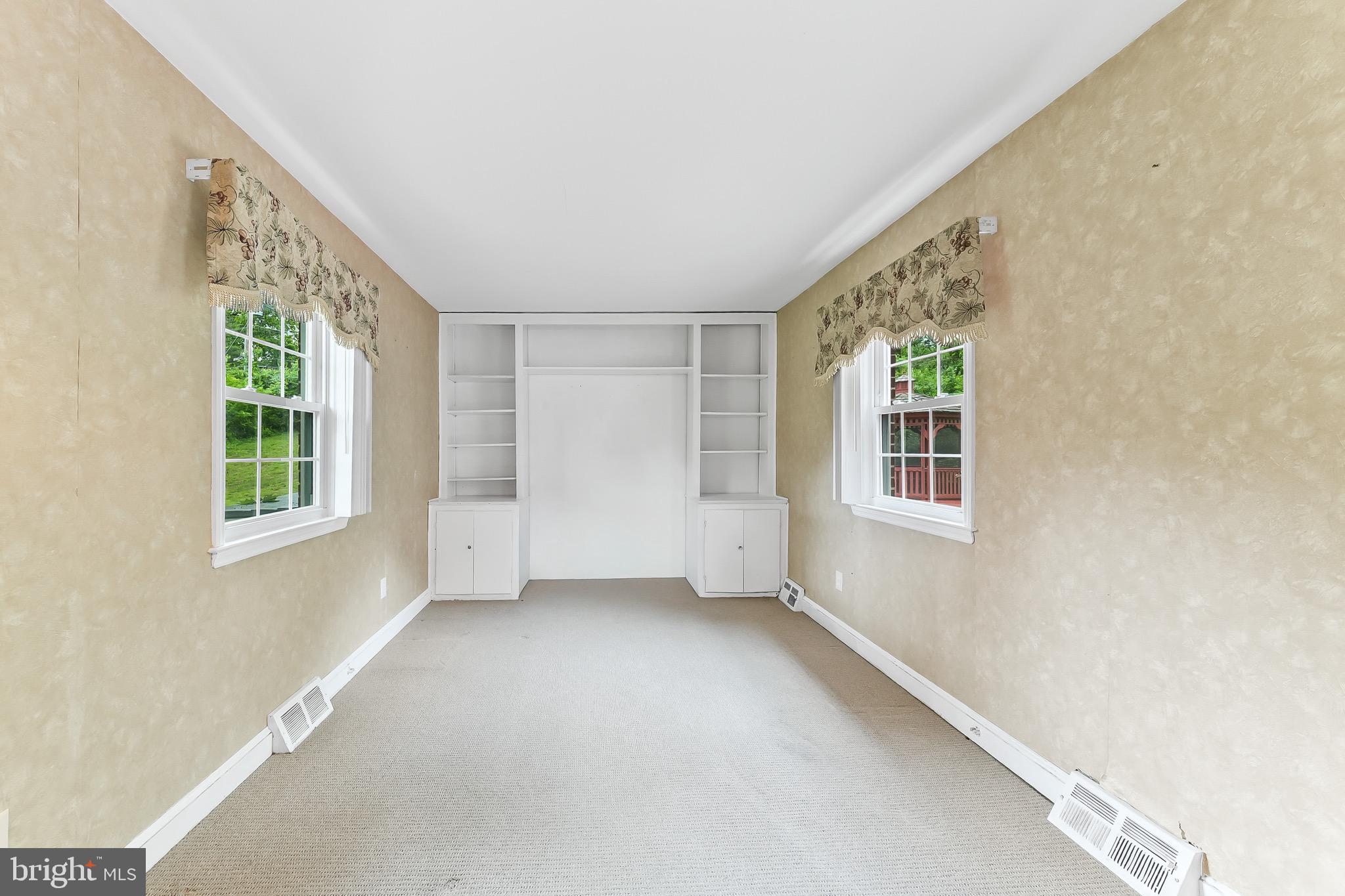 205 Plush Mill Road Wallingford, PA 19086 - Photo 12 of 40