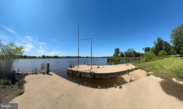 a view of a lake view