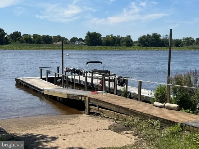 $3,000,000 | 601 Creek Road, Delanco, NJ 08075