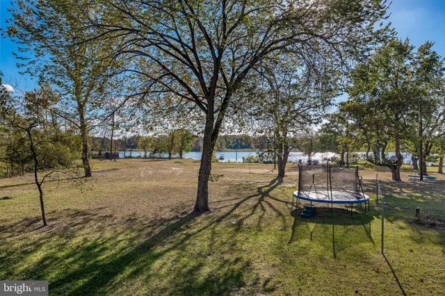 $3,000,000 | 601 Creek Road, Delanco, NJ 08075