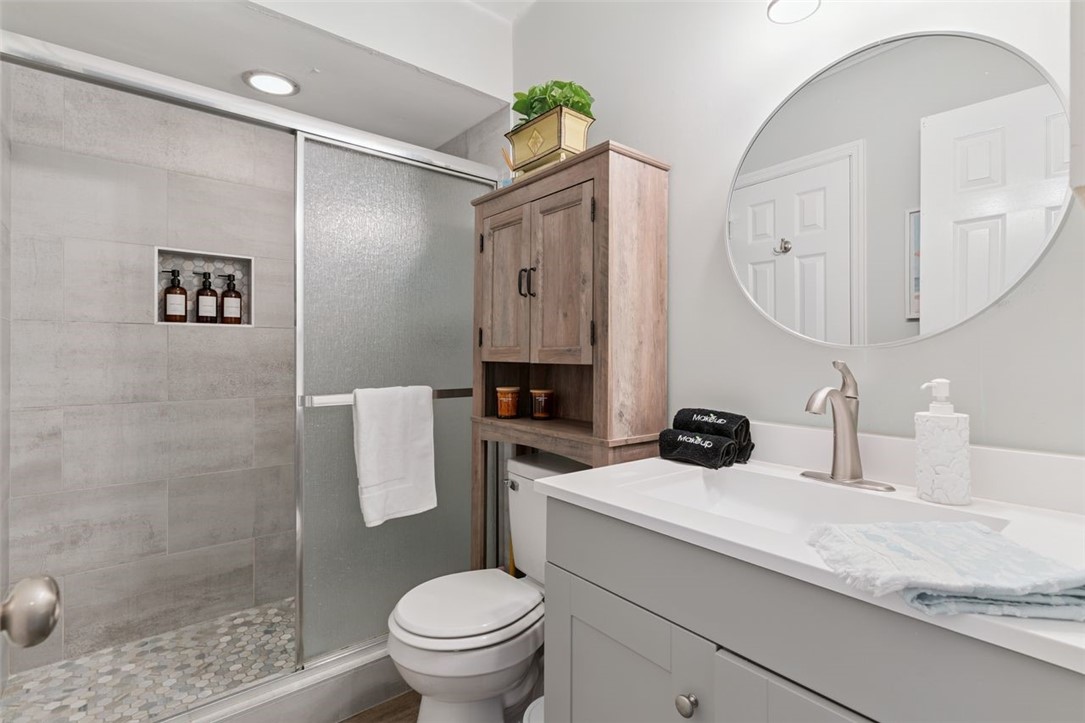 1000 Sea Island Road, Unit 63 St. Simons Island, GA 31522 - Photo 3 of 20 Bathroom