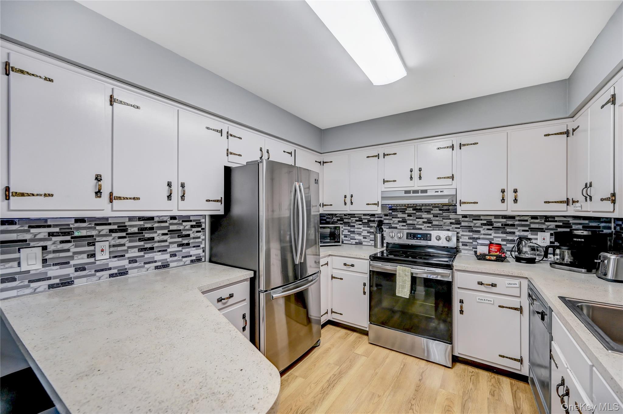 298 Learn Road Tannersville, PA 18372 - Photo 3 of 24