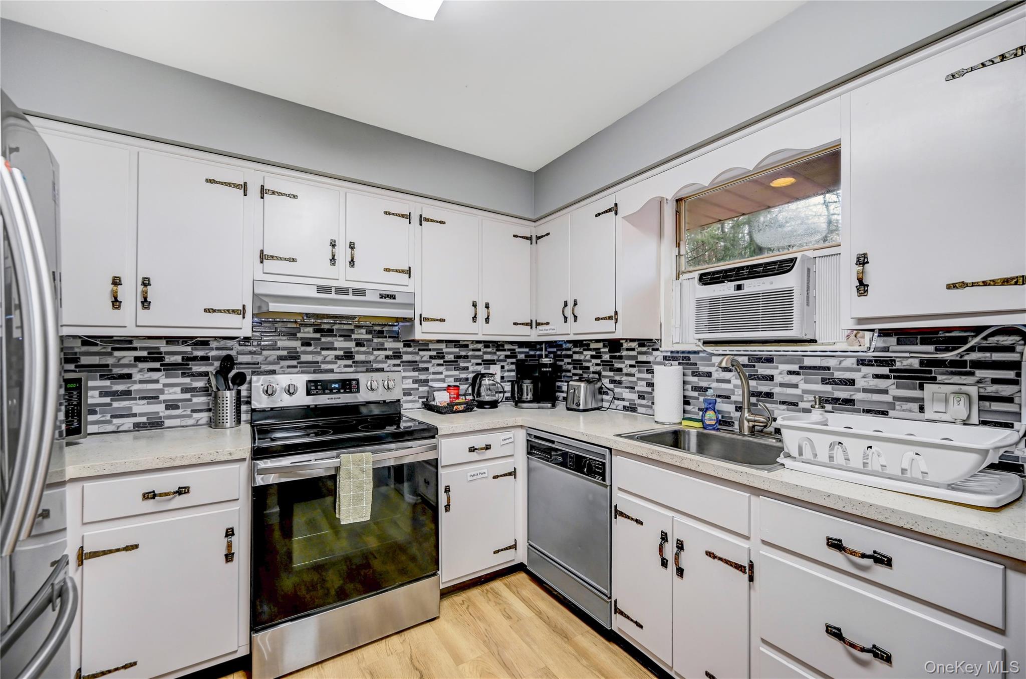 298 Learn Road Tannersville, PA 18372 - Photo 5 of 24