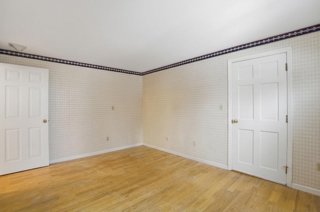 47 Collins Street, Unit 50 Danvers, MA 01923 - Photo 16 of 40