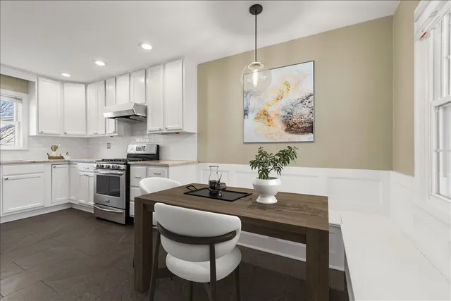 $530,000 | 537 South Chestnut Avenue, Arlington Heights, IL 60005