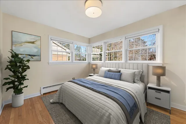 $530,000 | 537 South Chestnut Avenue, Arlington Heights, IL 60005