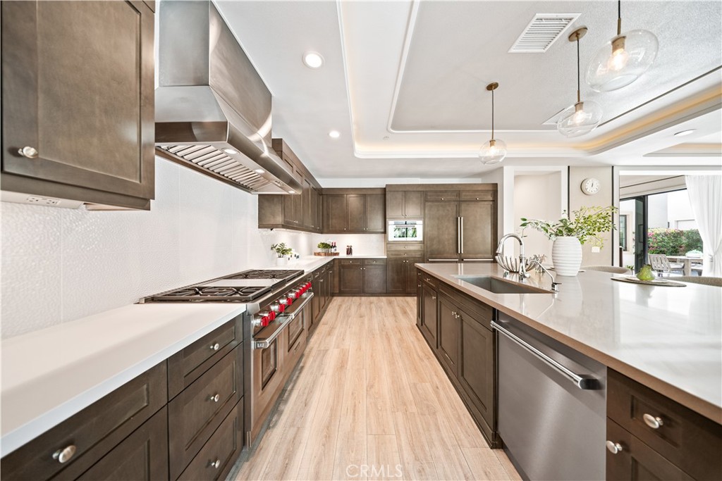 114 Interstellar Irvine, CA 92618 - Photo 28 of 75