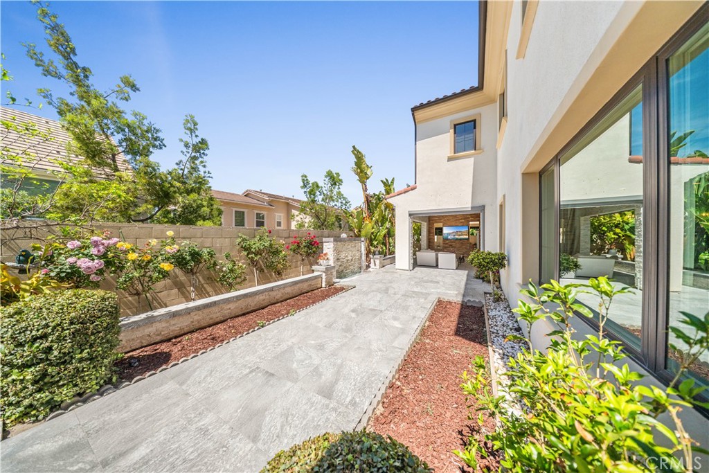 114 Interstellar Irvine, CA 92618 - Photo 35 of 75