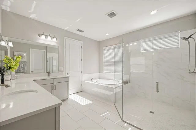 $1,000,000 | 2205 Woodleaf Hammock Court, Bradenton, FL 34211