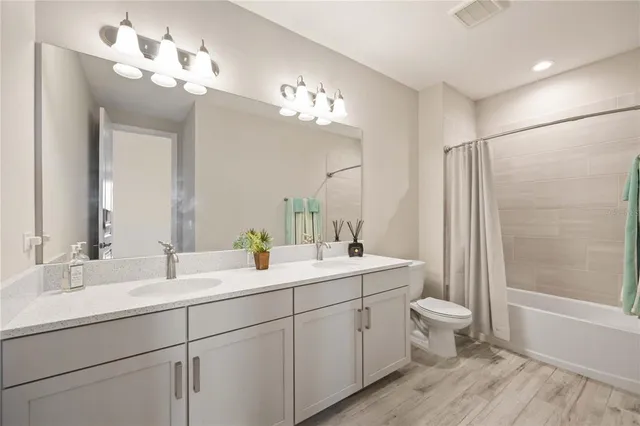 $1,000,000 | 2205 Woodleaf Hammock Court, Bradenton, FL 34211