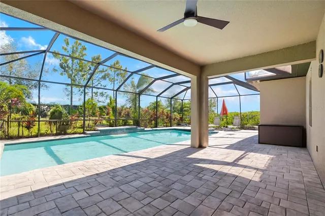 $1,000,000 | 2205 Woodleaf Hammock Court, Bradenton, FL 34211