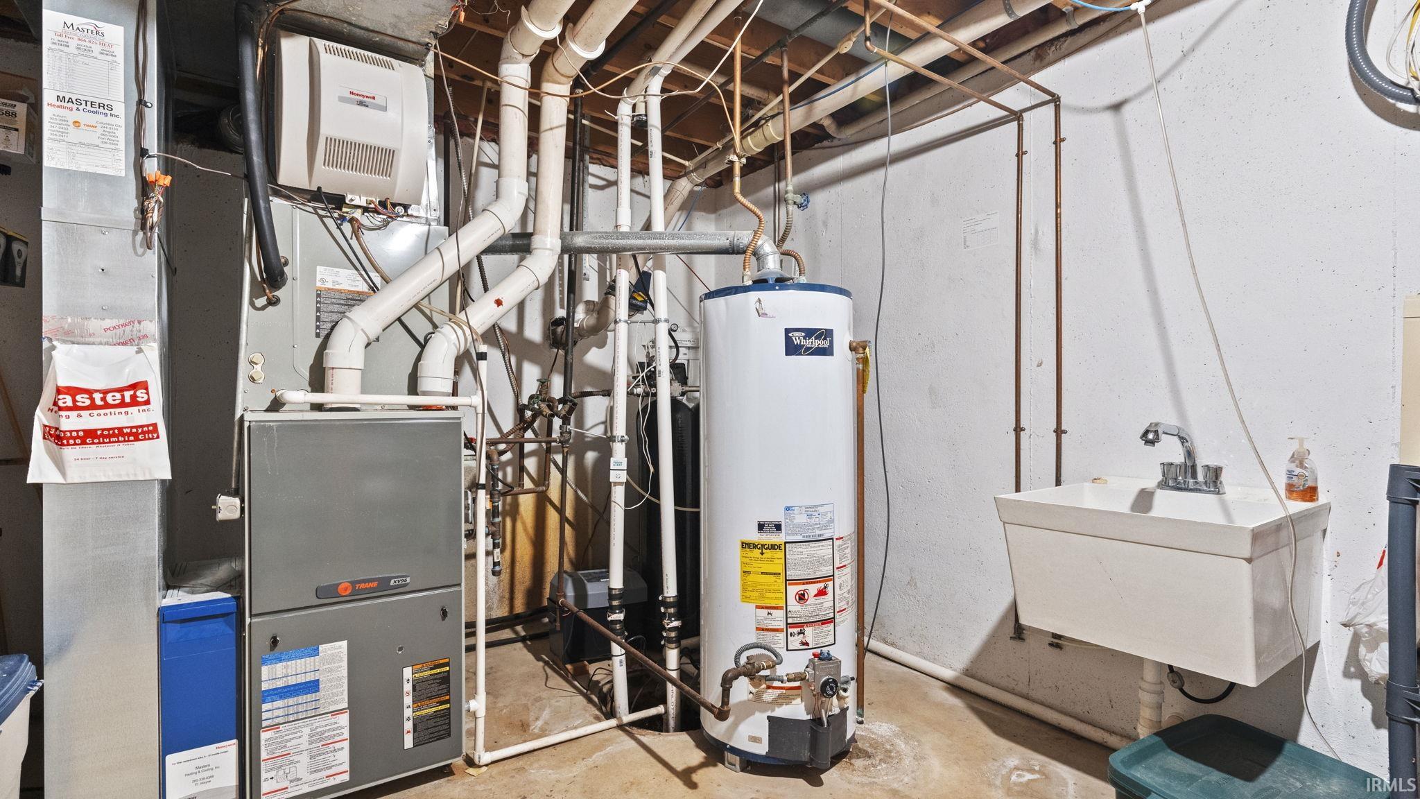 10425 Oaktree Road Fort Wayne, IN 46845 - Photo 21 of 36