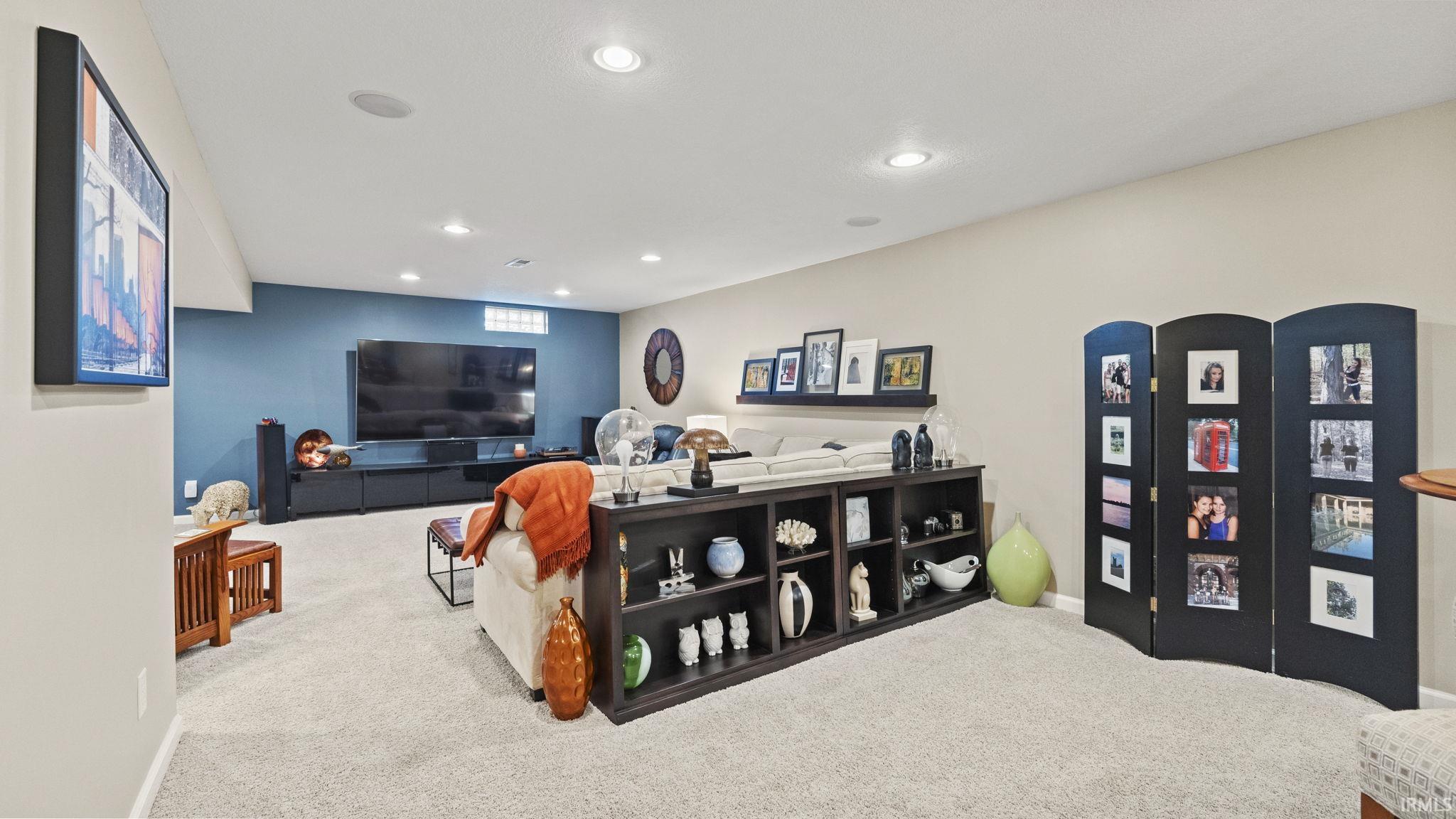 10425 Oaktree Road Fort Wayne, IN 46845 - Photo 4 of 36