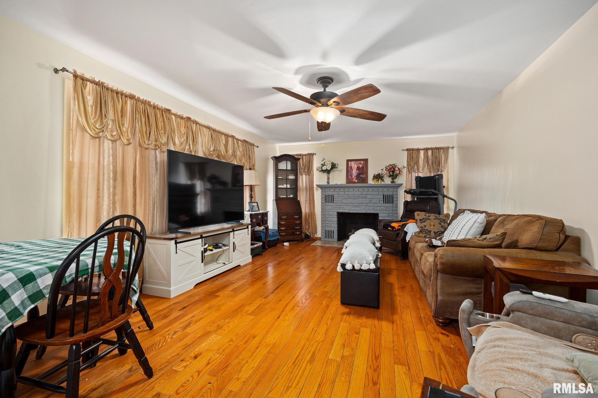 2413 North Lehman Road Peoria, IL 61604 - Photo 3 of 25