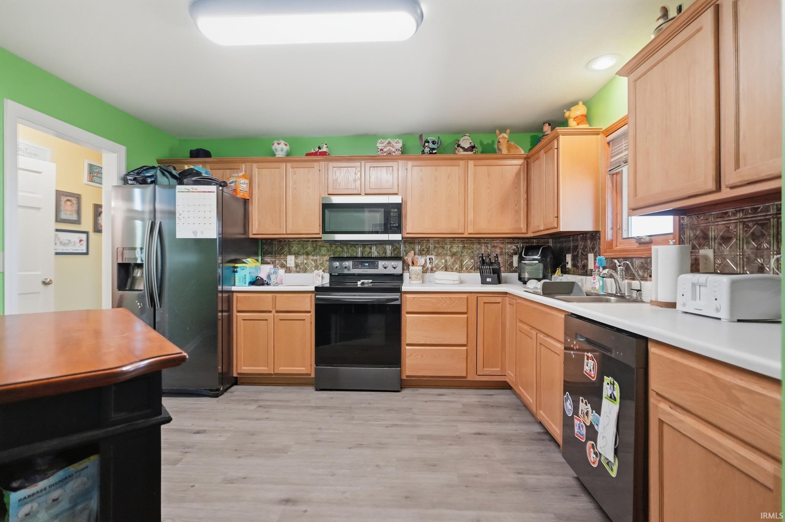 7505 Black Road New Haven, IN 46774 - Photo 13 of 47