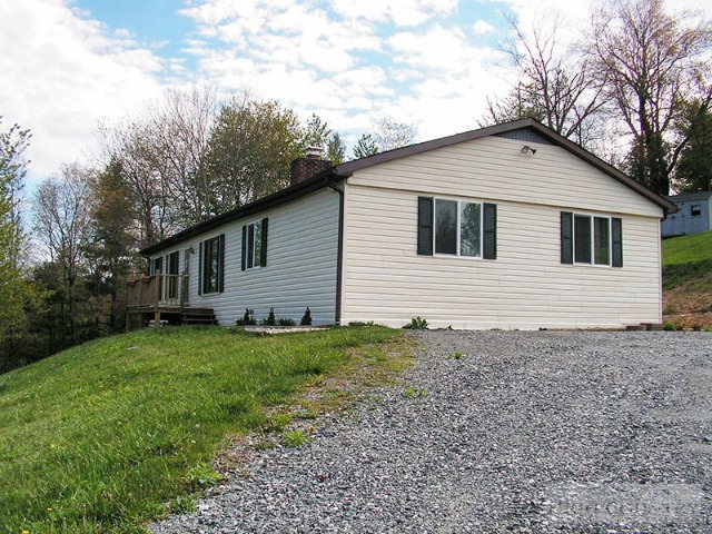 177 Wildcat Road Deep Gap, NC 28618 - Photo 18 of 28 Gallery Image 18