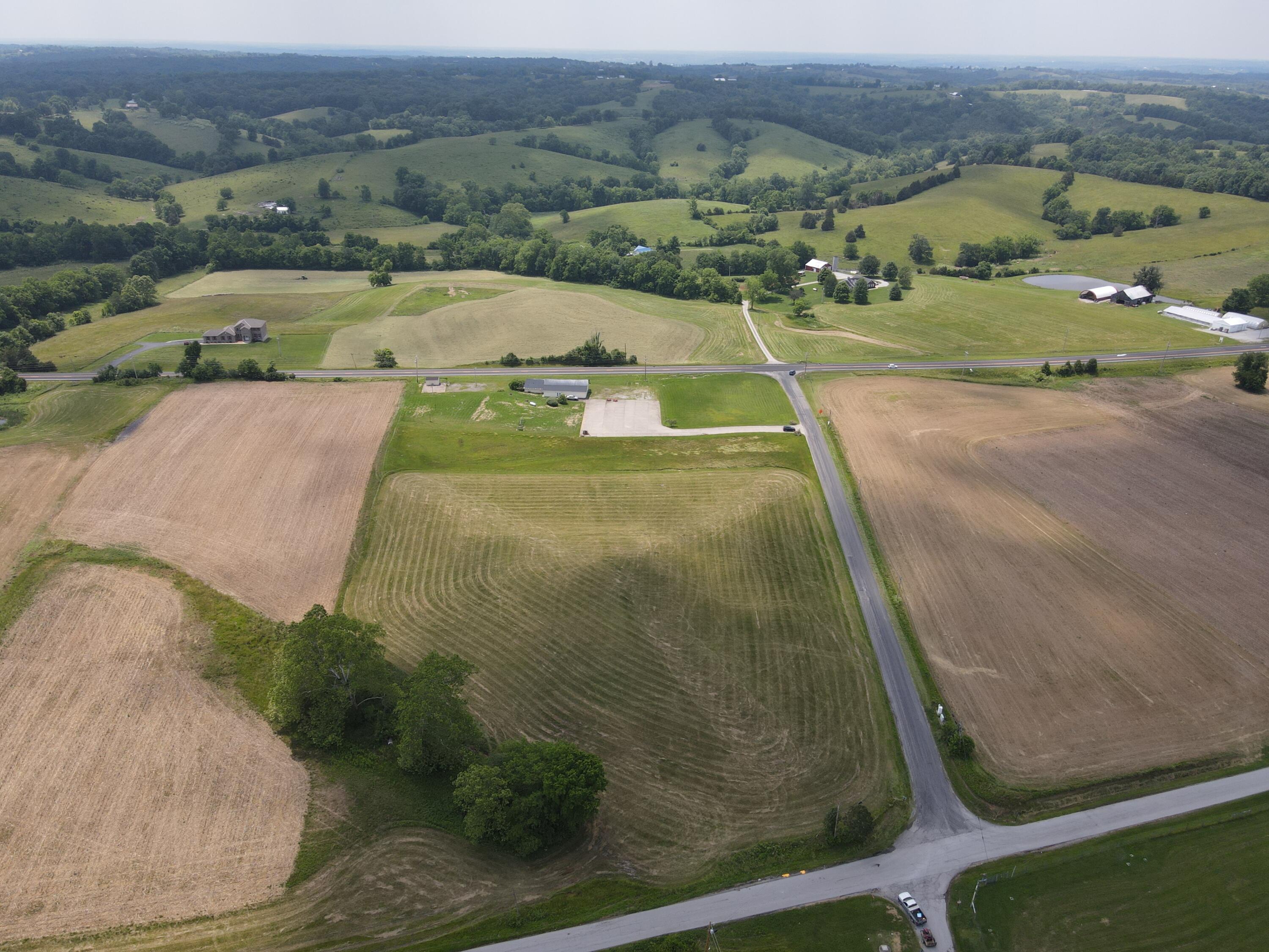 52 Bishop Ridge Road Falmouth, KY 41040 - Photo 2 of 37