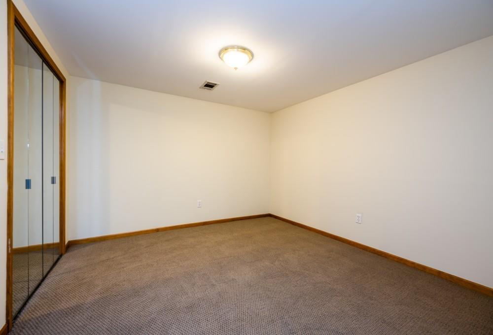 1138 Wedgewood Road St. Joseph, MI 49085 - Photo 8 of 23 8