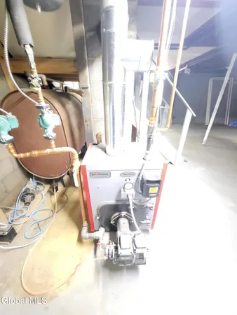 $189,000 | 295 Old Corinth Road, Hadley, NY 12835