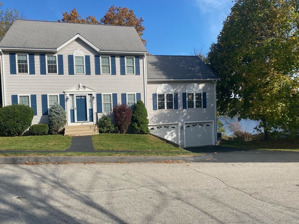 8 Barnstable Road Worcester, MA 01605 - Photo 2 of 20 Gallery Image 2