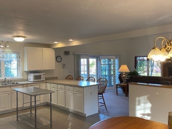 8 Barnstable Road Worcester, MA 01605 - Photo 7 of 20 Gallery Image 7