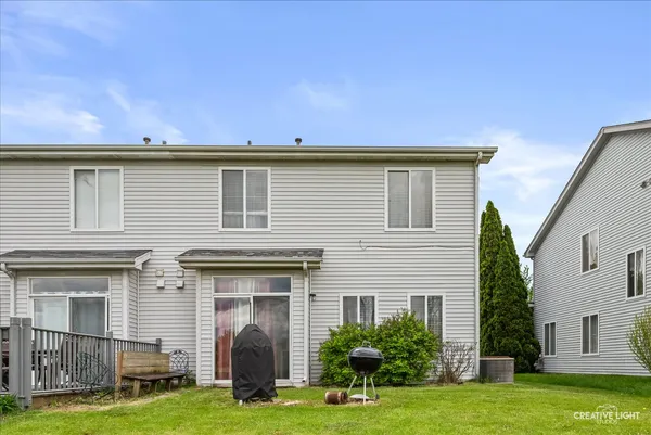 $275,000 | 2524 Stonybrook Drive, Plainfield, IL 60586