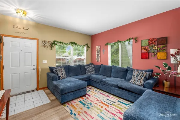 $275,000 | 2524 Stonybrook Drive, Plainfield, IL 60586