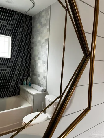 $2,495 | 899 East Hatton Street, Pensacola, FL 32503