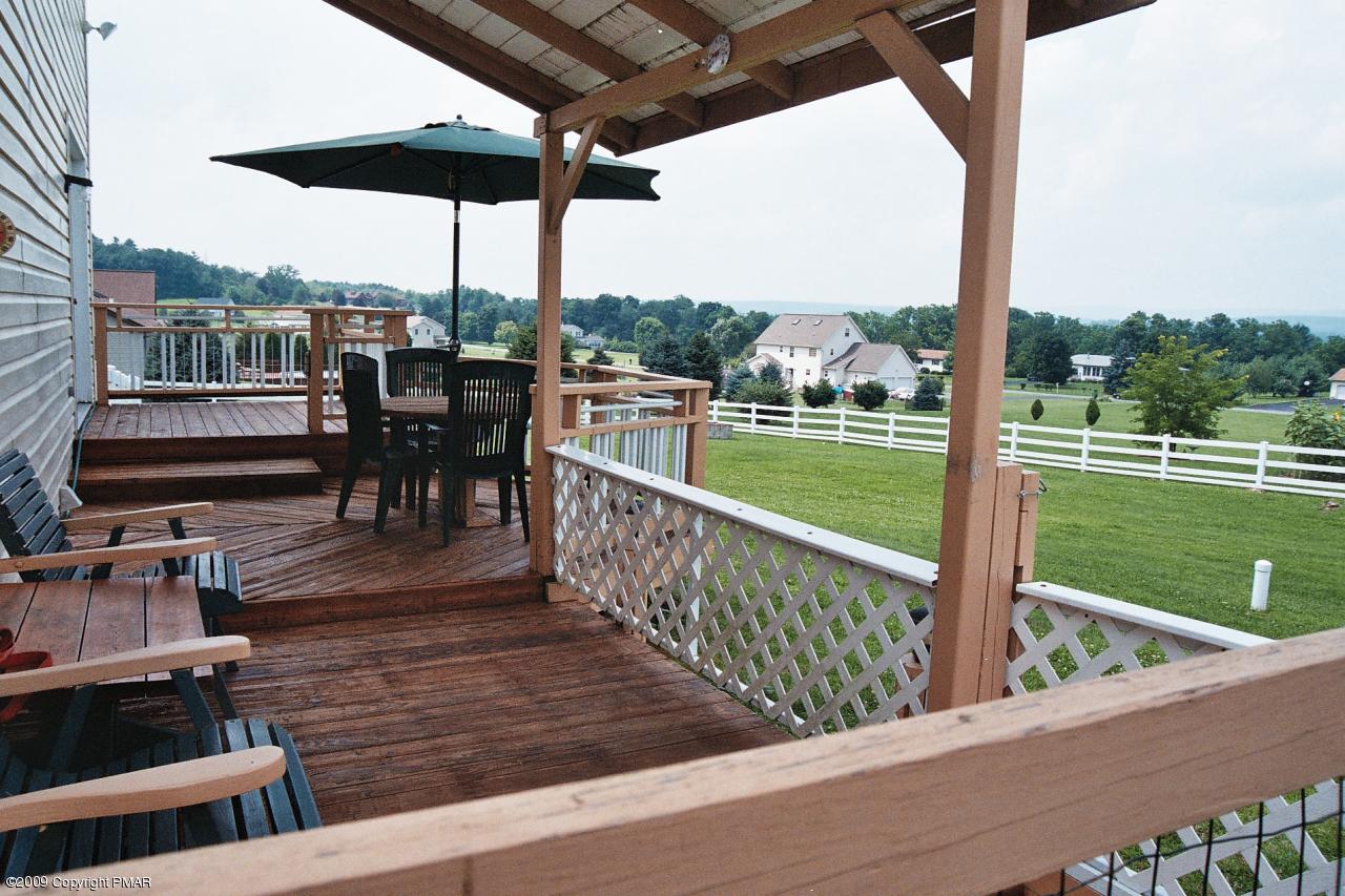 3 Fawn View Road Brodheadsville, PA 18322 - Photo 19 of 31 Cedar Decks