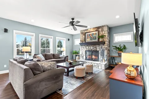 $869,900 | 3123 Fran's Sun Prairie, Sun Prairie, WI 53590