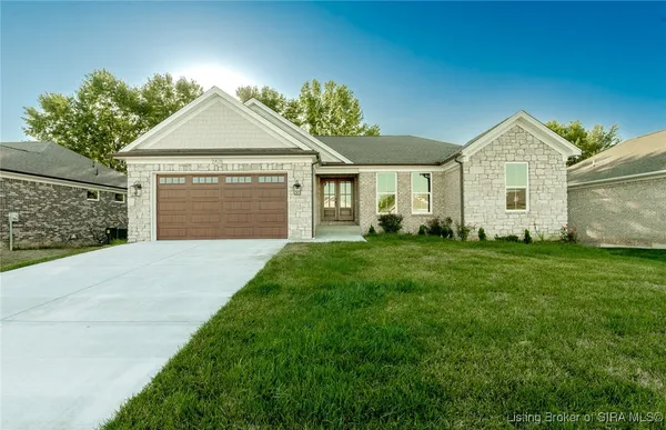 $479,900 | 2426 Ridgewood Court, Unit LOT 917), Jeffersonville, IN 47130