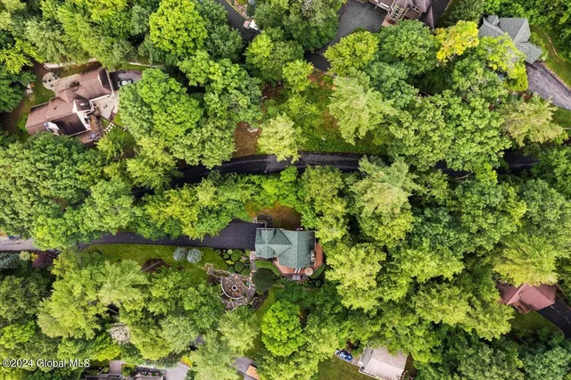 $2,849,000 | 15 Green Harbour Lane, Lake George, NY 12845