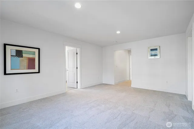 $999,999 | 18717 43rd Drive Southeast, Bothell, WA 98012