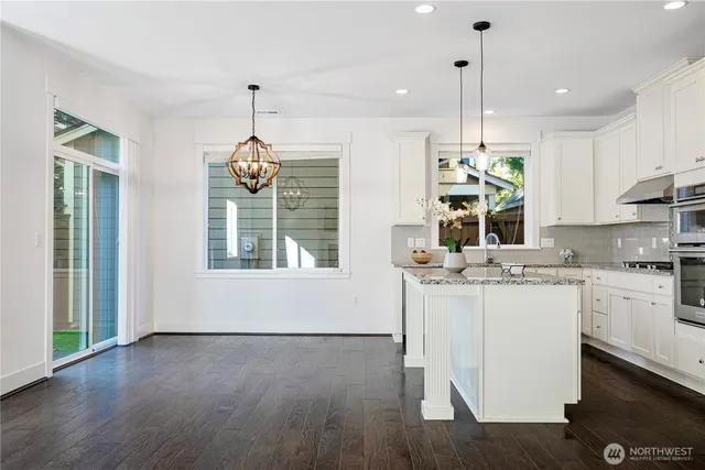 $999,999 | 18717 43rd Drive Southeast, Bothell, WA 98012