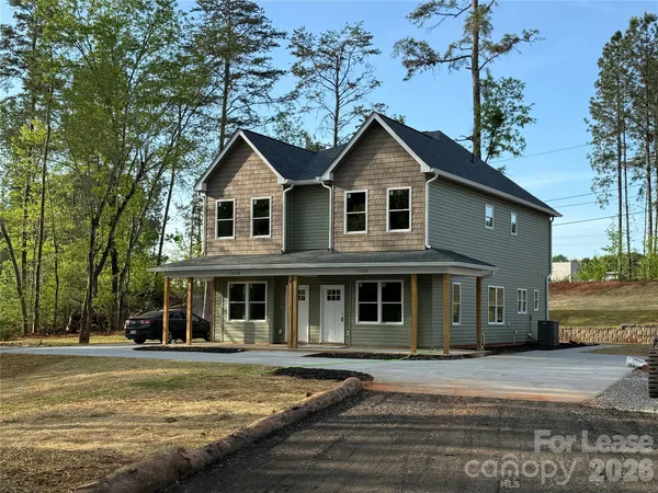 $1,750 | 5536 & 5538 Wrenn Drive, Denver, NC 28037