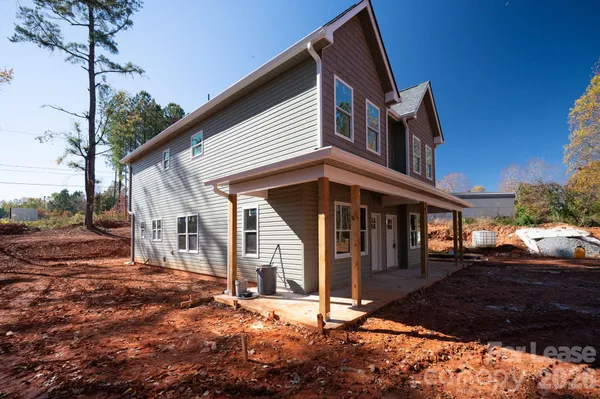 $1,800 | 5536 & 5538 Wrenn Drive, Denver, NC 28037