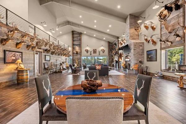$6,995,000 | 10326 County Road 3112, Winona, TX 75792