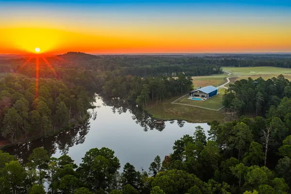 $6,995,000 | 10326 County Road 3112, Winona, TX 75792