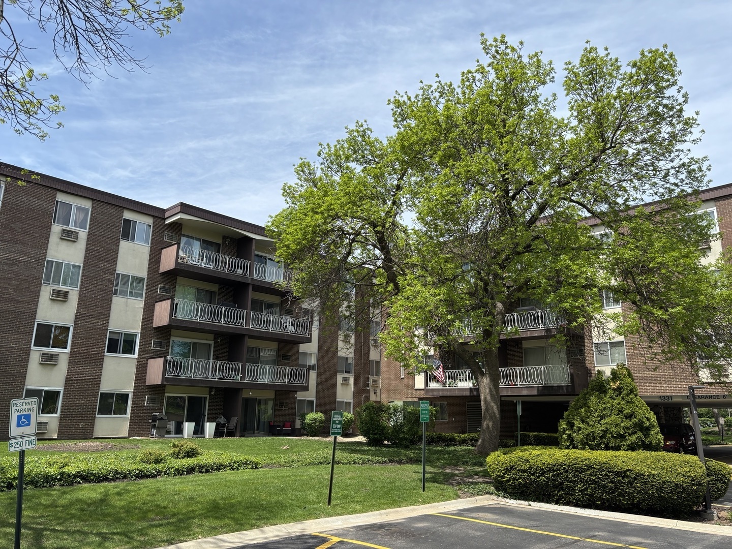 1331 South Finley Road, Unit 114 Lombard, IL 60148 - Photo 1 of 32