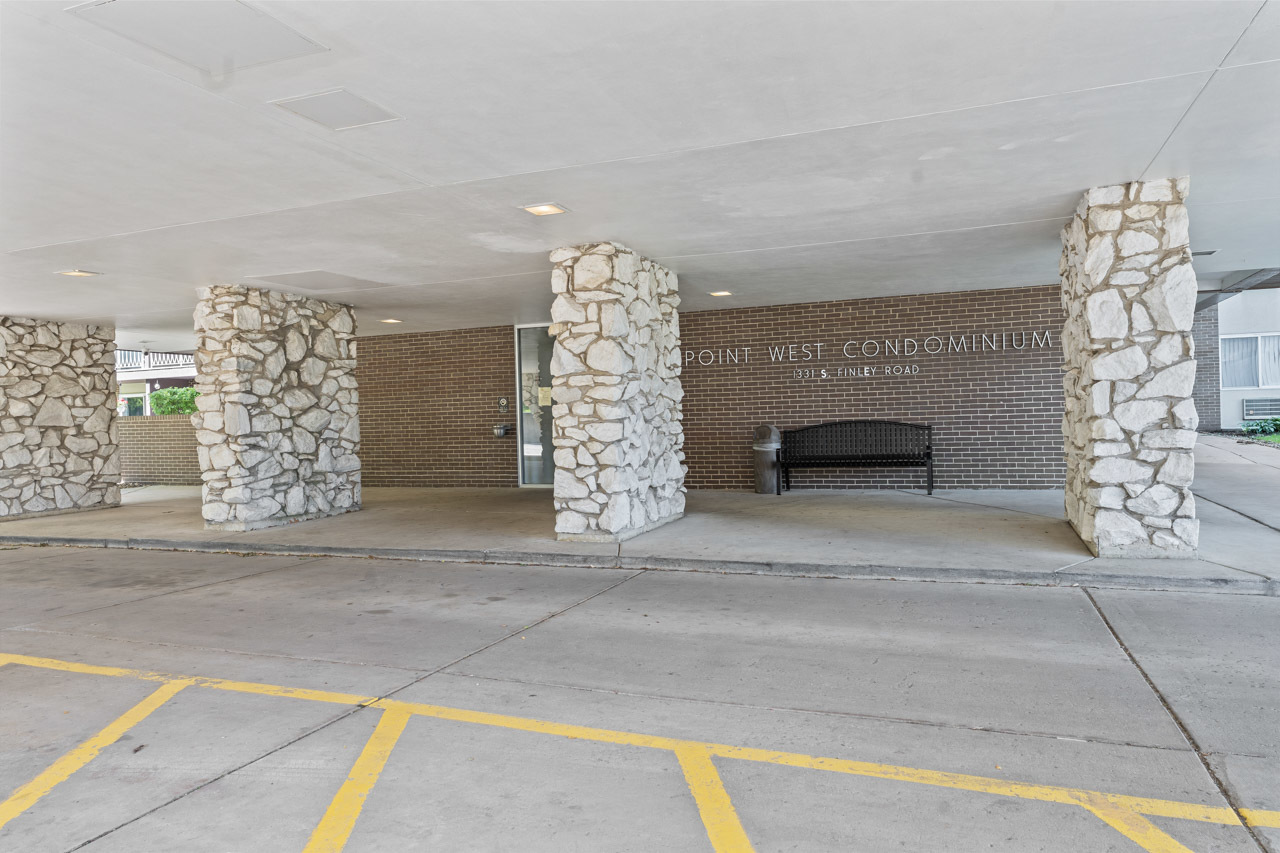 1331 South Finley Road, Unit 114 Lombard, IL 60148 - Photo 21 of 32