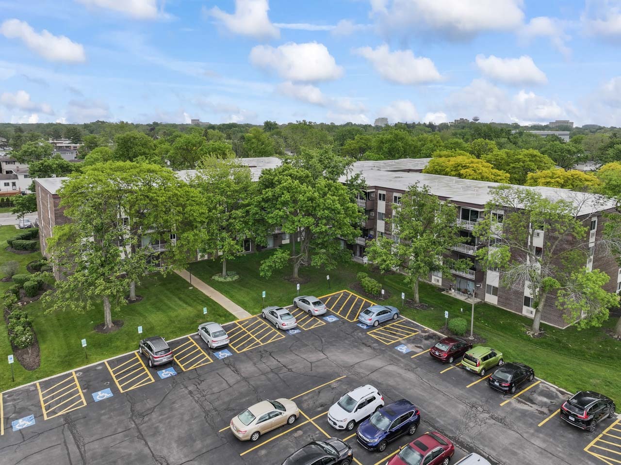 1331 South Finley Road, Unit 114 Lombard, IL 60148 - Photo 28 of 32