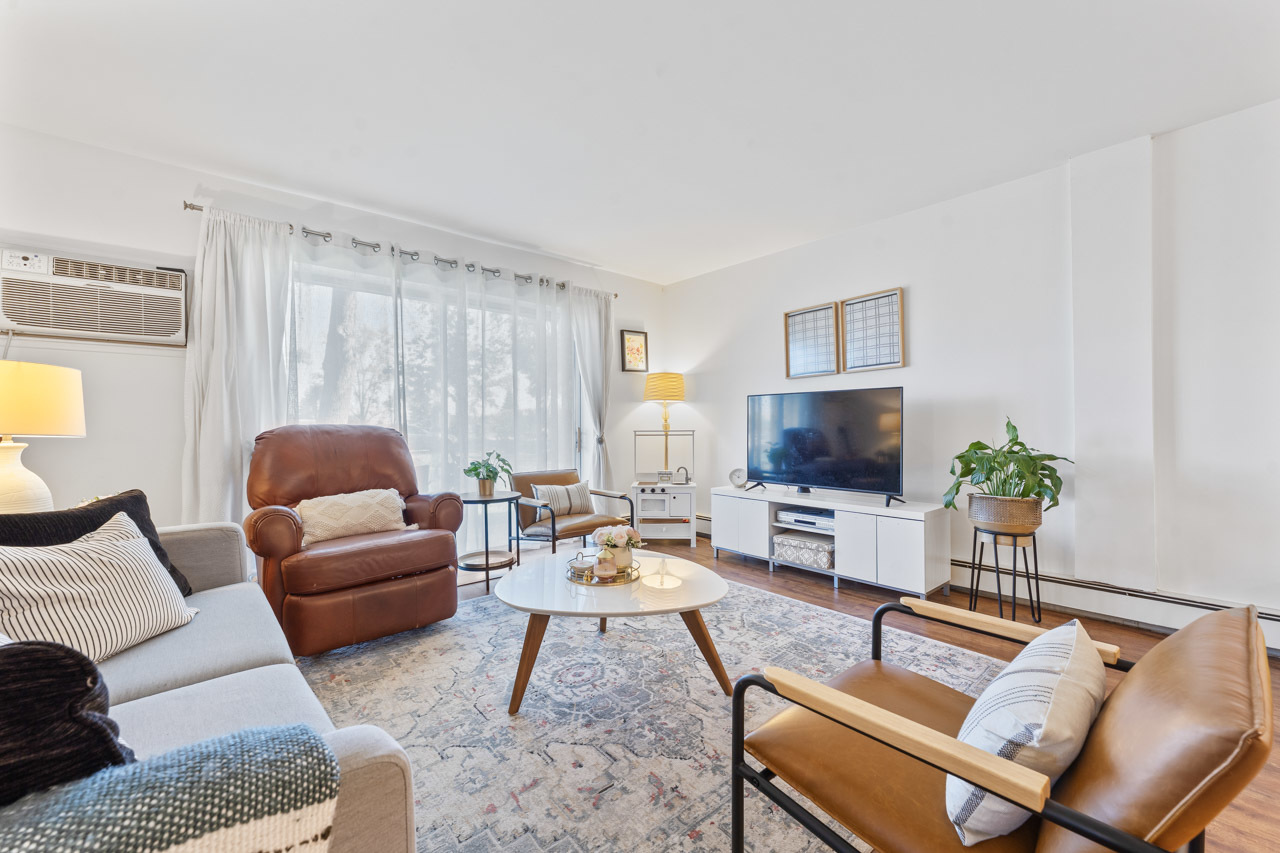 1331 South Finley Road, Unit 114 Lombard, IL 60148 - Photo 4 of 32