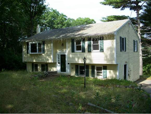 180 Exeter Road Newmarket, NH 03857 - Photo 1 of 1