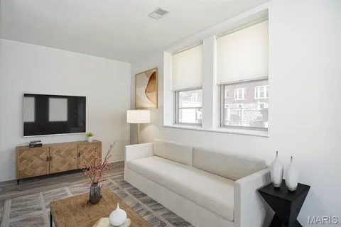 $159,000 | 5330 Pershing Avenue, Unit 106, St. Louis, MO 63112