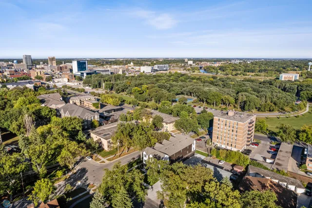 $504,900 | 502 8th Street South, Unit 3, Fargo, ND 58103