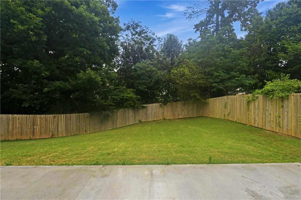 1014 Maple Leaf Ridge Jonesboro, GA 30238 - Photo 32 of 34