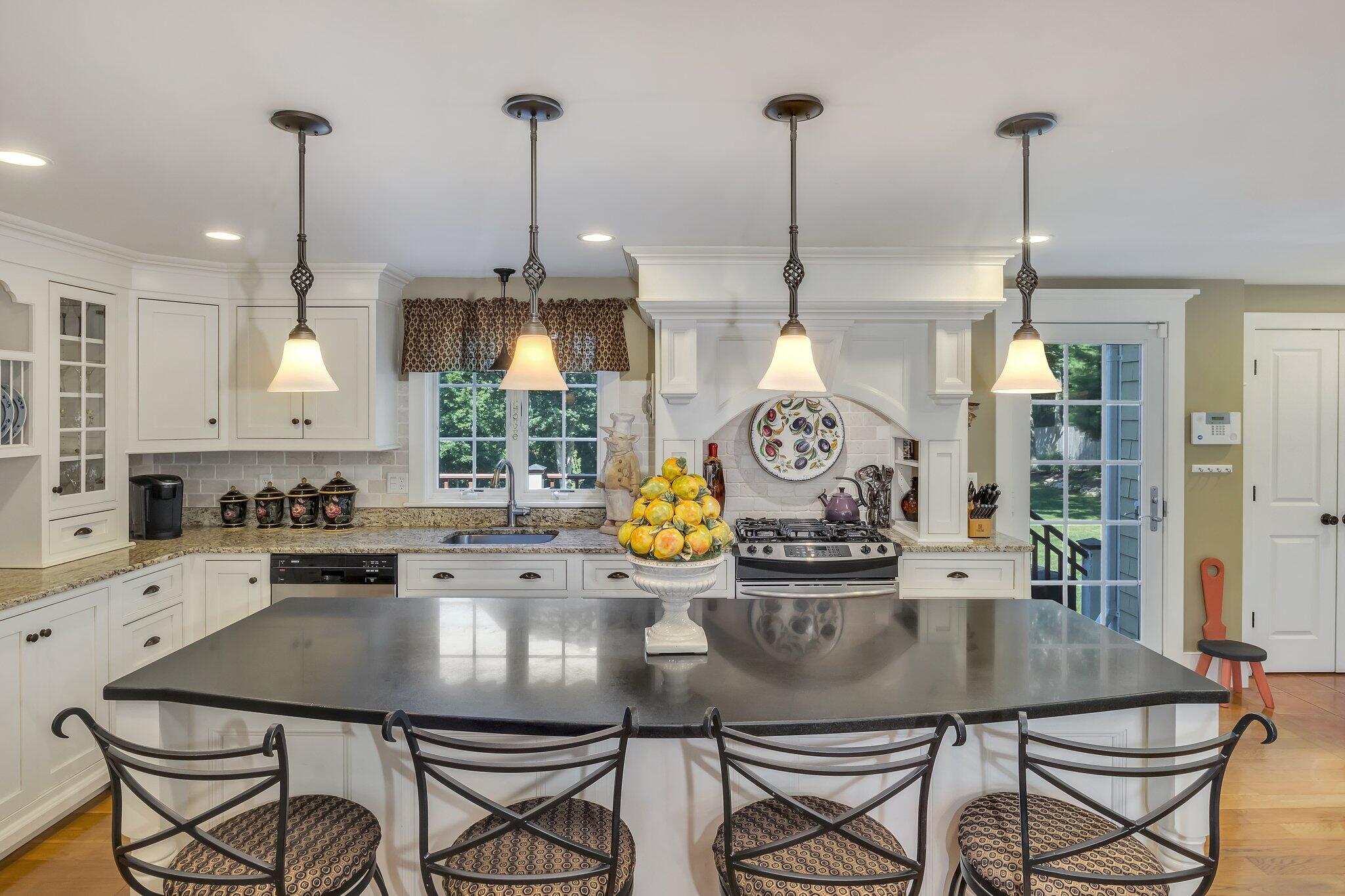 101 Pinkham Road Sandwich, MA 02563 - Photo 11 of 40 web_101pink-24