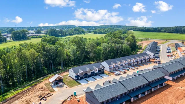 $2,150 | 195 Luke Court, Rustburg, VA 24588