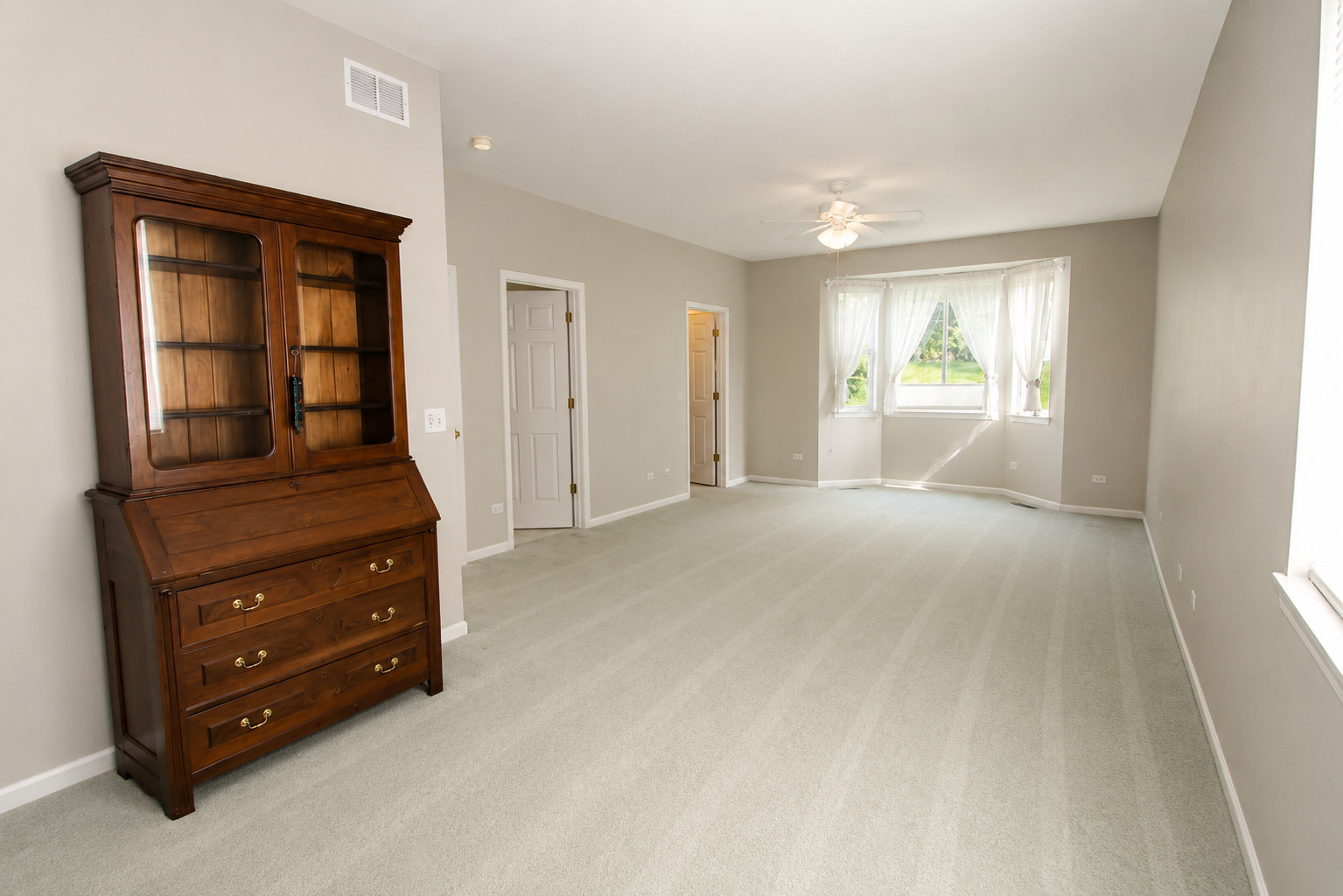 673 Saugatuk Circle Romeoville, IL 60446 - Photo 12 of 28